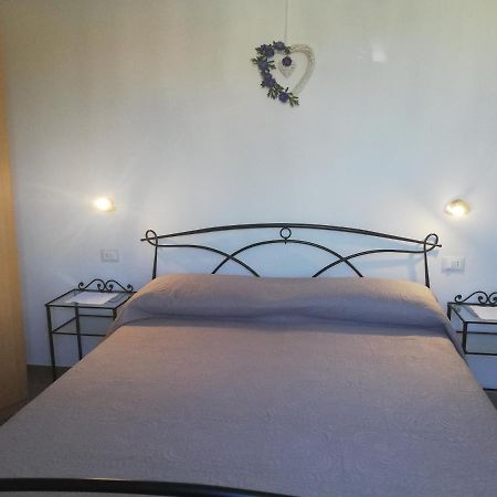 Il Lago Del Mugello B&B Барберино-ди- Муджелло Экстерьер фото