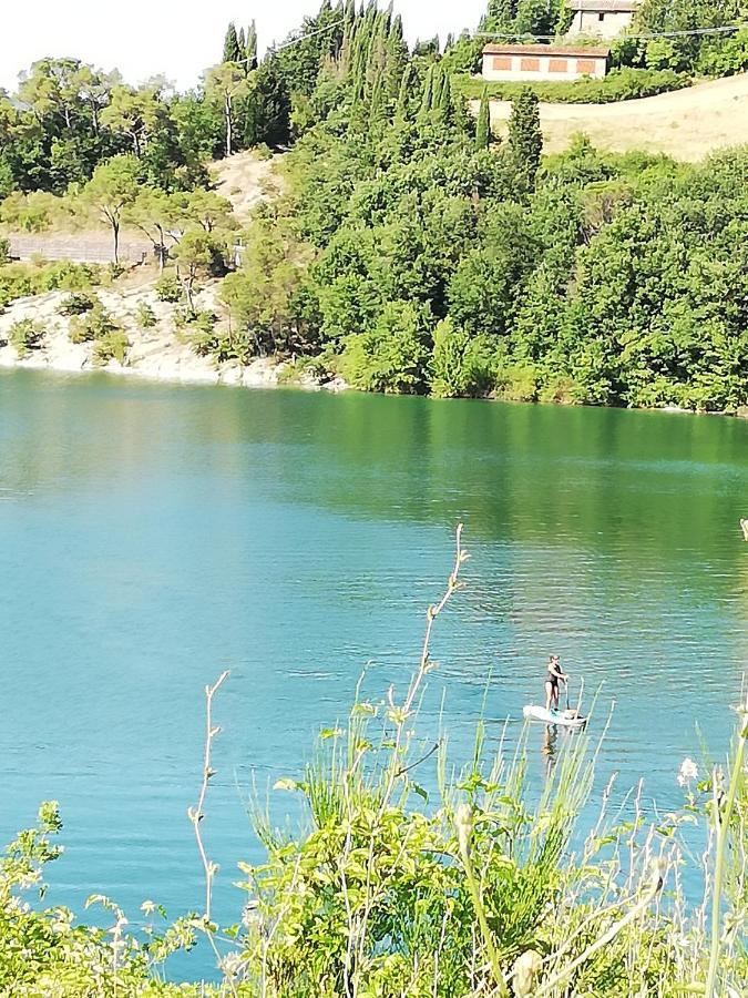 Il Lago Del Mugello B&B Барберино-ди- Муджелло Экстерьер фото